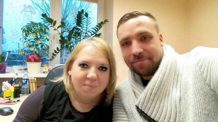 Julius Davidonis bendraminčių ir bendražygių kartu daryti gerus darbus dabar turi visuose Lietuvos kampeliuose. Nuotraukoje – su Panevėžio šeimos namų vadove Irma Zabulionyte.