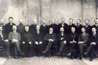 Nepriklausomybės Akto signatarai – net ir kraštiečiai – daugeliui nežinomos, nors šių žmonių indėlis puoselėjant lietuvybę, kuriant valstybę nepamatuojamas.