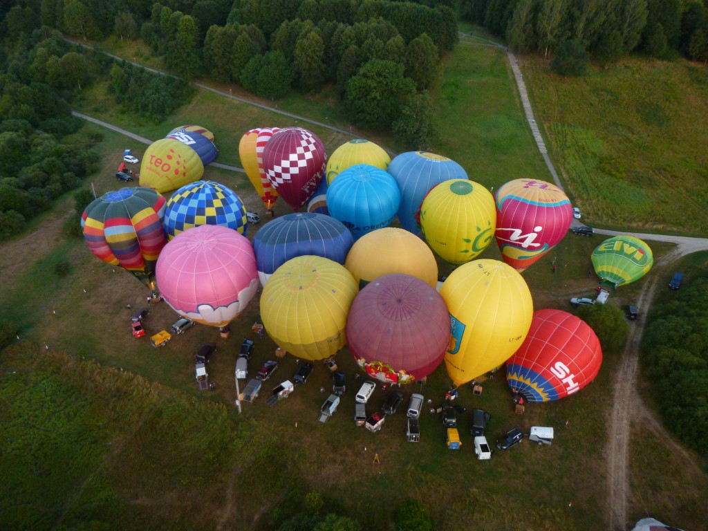 Eglė Zikari po dešimties metų praktikos sako galinti patikinti, jog tik iš pažiūros oreivystė atrodo paprastas užsiėmimas.