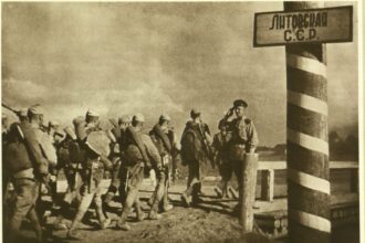 Prisiminimai iš sovietmečio kariuomenės daugelio vyrų atmintyje ne patys geriausi ir šviesiausi – jos gretose vyravusi atmosfera buvo pernelyg svetima lietuviams.