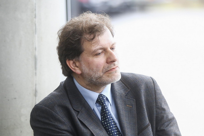 Pagrindinė problema, dėl kurios net po daugiau nei ketvirčio amžiaus nepriklausomybės vis dar negalime pasikliauti mokykla, Dariaus Kuolio vertinimu, yra ir mokytojo profesijos, ir pačios mokyklos nuvertinimas. DELFI nuotr.