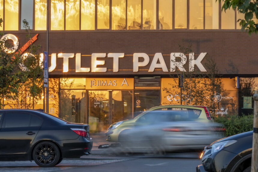 Jau vasario 9–10 dienomis „Ogmios mieste“ šurmuliuos išpardavimų savaitgalis. Visose čia įsikūrusiose parduotuvėse bei kavinėse lankytojų lauks ne tik išskirtinės nuolaidos bei ypatingi pasiūlymai, bet ir gerai praleistas laikas.