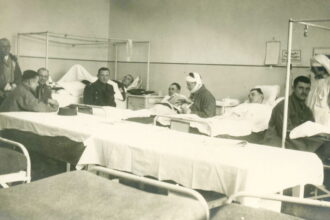 Mūšiuose už Lietuvos laisvę sužeisti kariai gydosi Kauno karo ligoninėje. PB ARCHYVO nuotr.