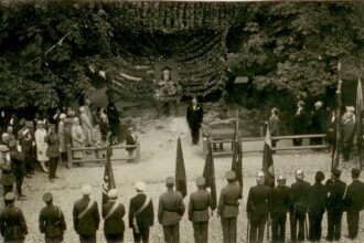 Valstybės pamatu laikomas patriotiškumas Lietuvoje ugdytas tiek šeimoje, tiek visuomenės mastu.