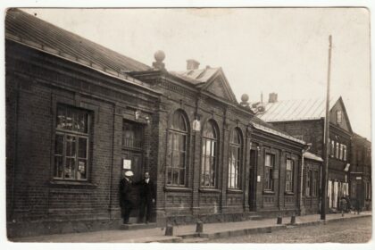 Gyventojų surašymai – savitas šalies visuomenės veidrodis, kuriame galima įžvelgti iškalbingų faktų ir net istorinių randų.