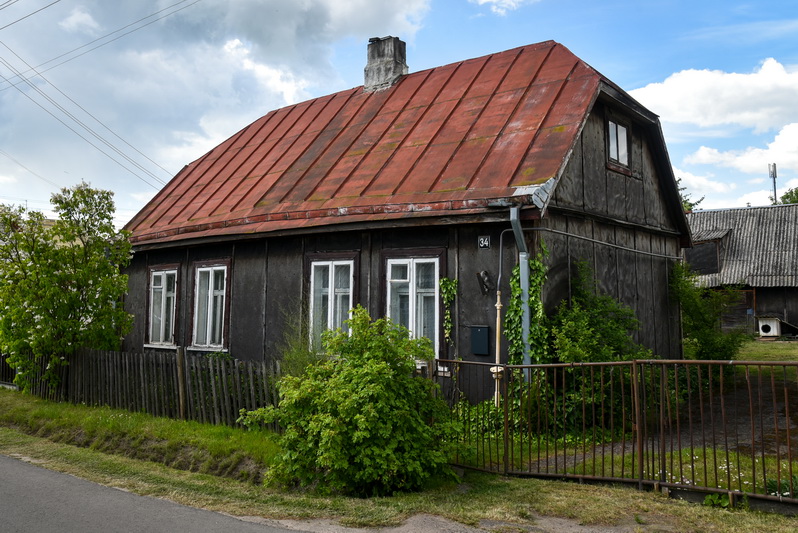 Dabar iš originaliųjų to meto namų beveik nepakitę mieste išliko tik trys. P. ŽIDONIO nuotr.