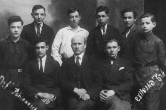 XX amžiaus pradžioje Panevėžyje virte virė visuomeninis gyvenimas, ir kiekviena etninė bendruomenė įnešdavo į jį kažką savito.