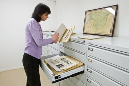 Panevėžys visada buvo spaudos miestas. Skirtingais laikmečiais leisti įvairūs leidiniai, panašiai kaip dabar, aprūpindavo miestelėnus visa reikalinga informacija, pradedant vietinėmis ir užsienio naujienomis ir baigiant komerciniais skelbimais.