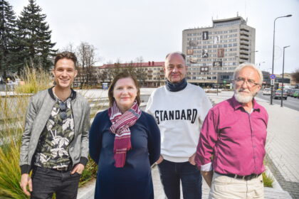 Liaudyje visada sklandė įvairiausi prietarai. Tokie įsitikinimai senovėje reguliavo žmonių elgesio normas ir sprendimus. Įdomiausia, kad nemažai senovinių prietarų išlikę ir šiais laikais – tik kai kurie jų šiandien nebegąsdina, o daugiau kelia juoką. „Panevėžio balsas“ panevėžiečių klausia, ar jie yra prietaringi? Kokiais prietarais tiki?