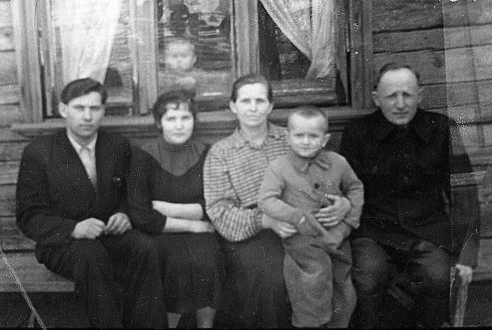 Juozo Kliorio įsitikinimu, mūsų tėvų ir senelių kartoms reikėjo ypatingos tvirtybės – juk teko išgyventi ne tik tremtį, bet ir sunkumus, laukusius sugrįžus iš jos. ŠEIMOS ARCHYVO nuotr.