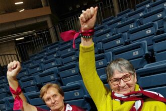 Aistruole, charizmatiška, padūkusia, o kartais – dar ir kiek priplaukusia moterimi girdi save vadinant Valentina Valuškienė iš Trakiškio.