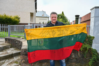 Ukraina – mūsų saugumo skydas, – tvirtina nuo pat karo pradžios į kenčiančią šalį įvairią paramą kariškiams ir civiliams vežantis panevėžietis Artūras Šipelis.