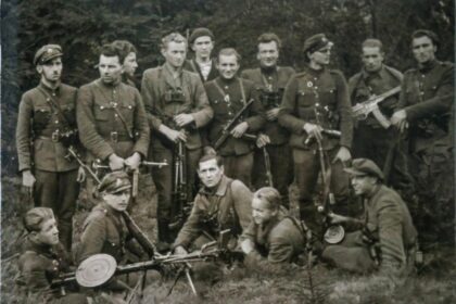 Čerčilis, Siaubūnas, Blinda... Nuslėpti tikrąją tapatybę ir suklaidinti sovietų saugumą – tokia buvo pagrindinė priežastis, kodėl Lietuvos partizanai rinkosi slapyvardžius.