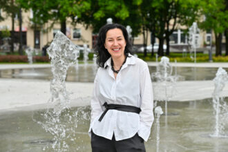 Choreografė, šokių studijos Panevėžyje įkūrėja Ugnė Zanevičiūtė-Audejeva meilę šokiui prisiekė prieš daugiau nei du dešimtmečius. Jei Panevėžyje ir yra jos nepažįstančiųjų, apie ją negirdėjusių turbūt neatsirastų.