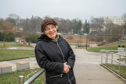 Jau beveik du dešimtmečiai, kai nebeliko kineskopų milžinės ir didžiausios darbdavės ne tik Panevėžyje, bet ir Lietuvoje – „Ekrano“ gamyklos. Visgi daugelio panevėžiečių namuose tebeskamba joje gaminto krištolo taurės ar spalvoto stiklo indai.