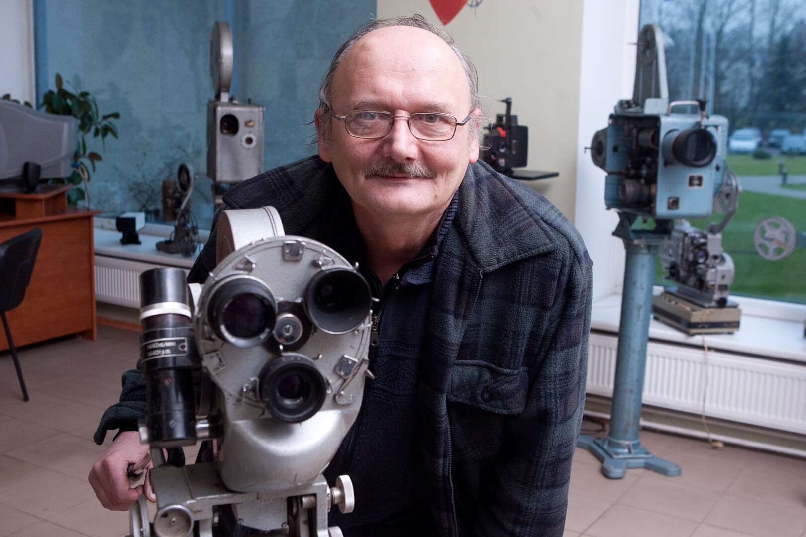 Su kamera panevėžietis operatorius ir režisierius nesiskyrė didžiąją dalį gyvenimo – kone penkias dešimtis metų. A. REPŠIO nuotr.