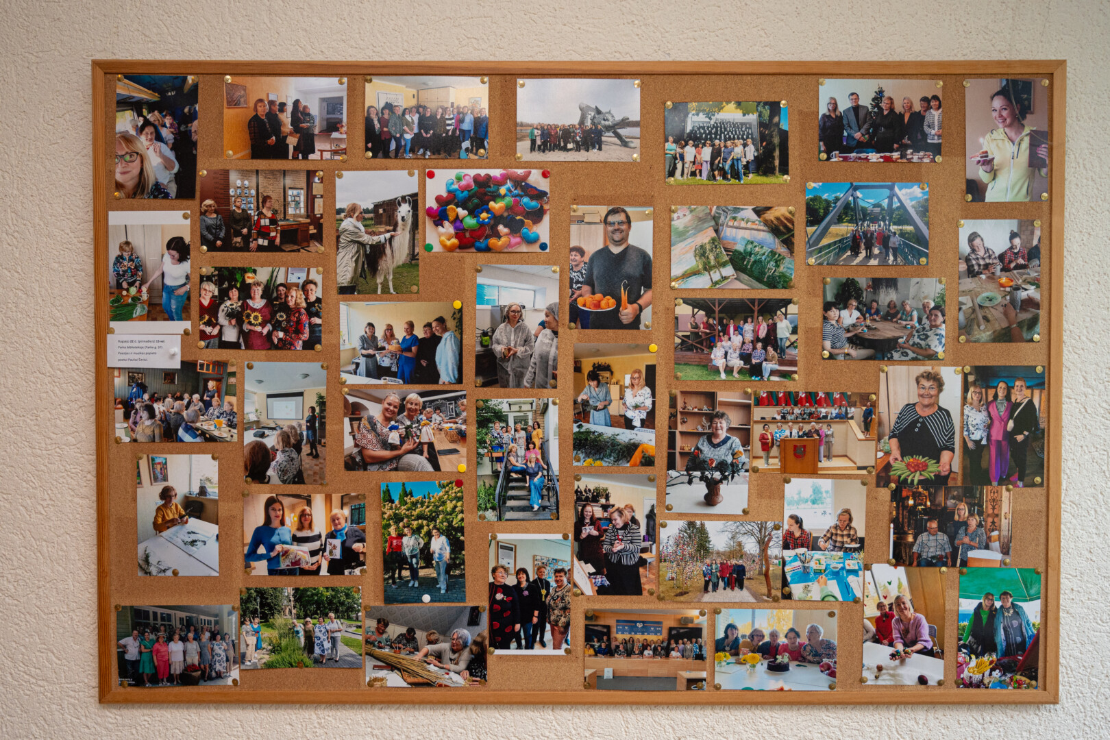 Neįgaliųjų užimtumo centrui „Dailusis ornamentas“ vadovaujančią Eglę įkvepia jo lankytojų gebėjimas džiaugtis gyvenimu, nepaisant sunkumų. P. ŽIDONIO nuotr.